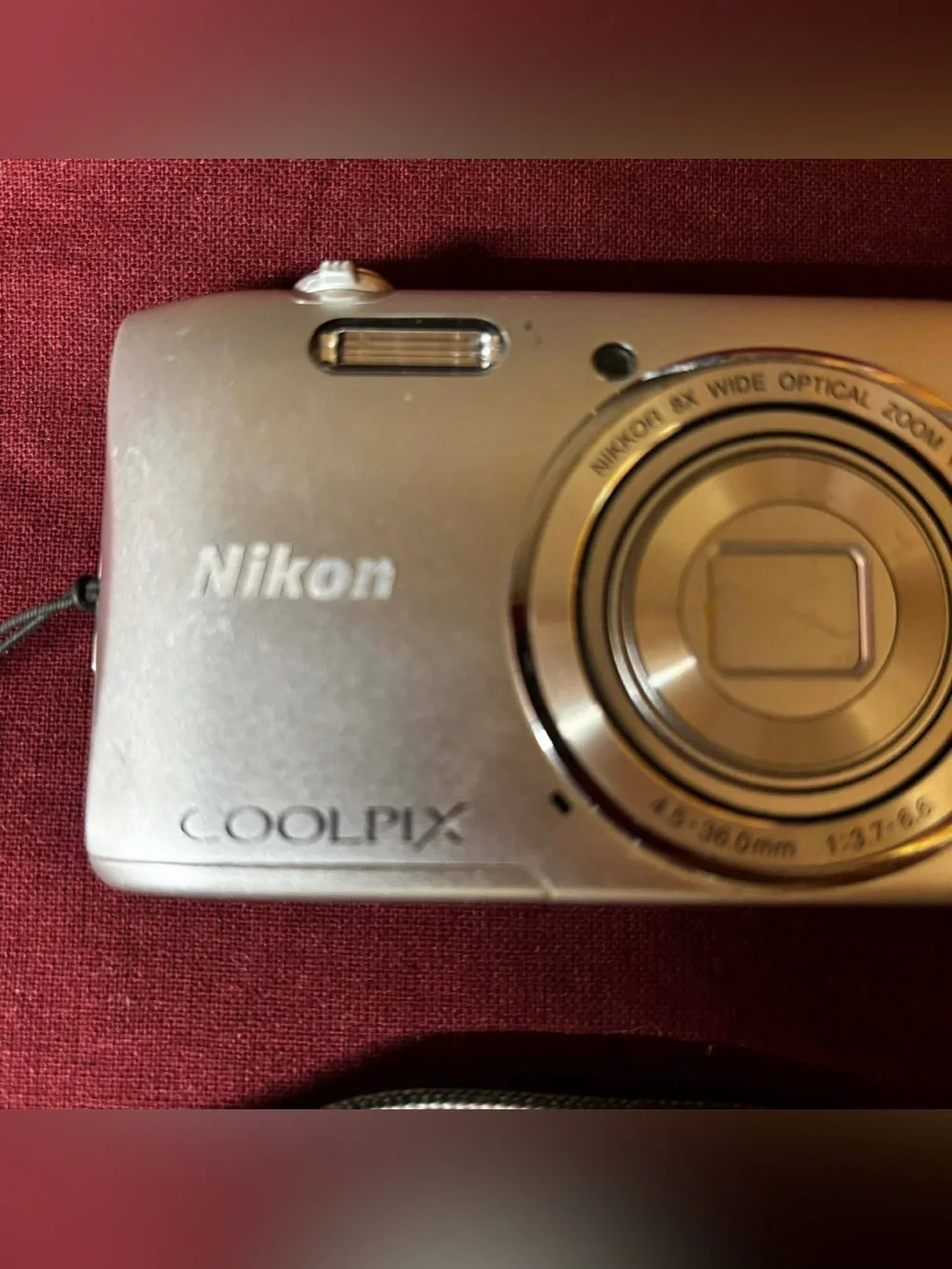 Nikon COOLPIX S3600 20.1MP Digital Camera Silver NO CHARGER NOT TESTED FOR PARTS